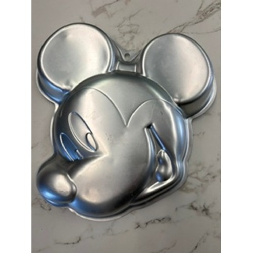 Wilton Mickey Mouse Aluminum Cake Mold Pan Disney Clubhouse Baking Pan 2105-7070